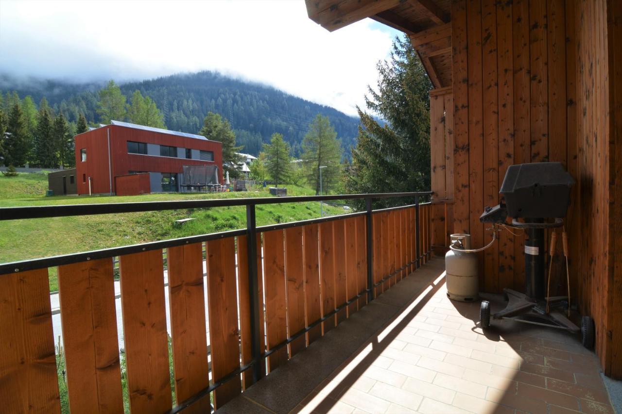 Tgesa Zundregn Apartman Savognin Kültér fotó