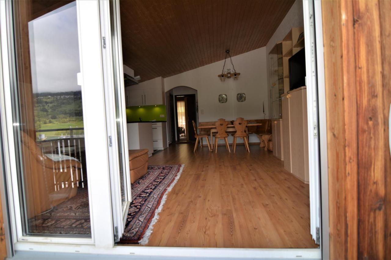 Tgesa Zundregn Apartman Savognin Kültér fotó
