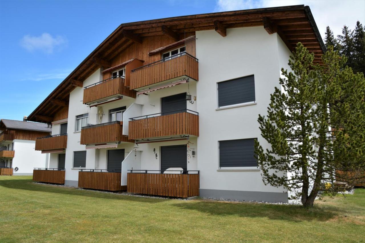 Tgesa Zundregn Apartman Savognin Kültér fotó